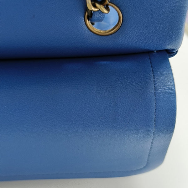 CLASSIC FLAP Medium Quilted Lambskin Blue