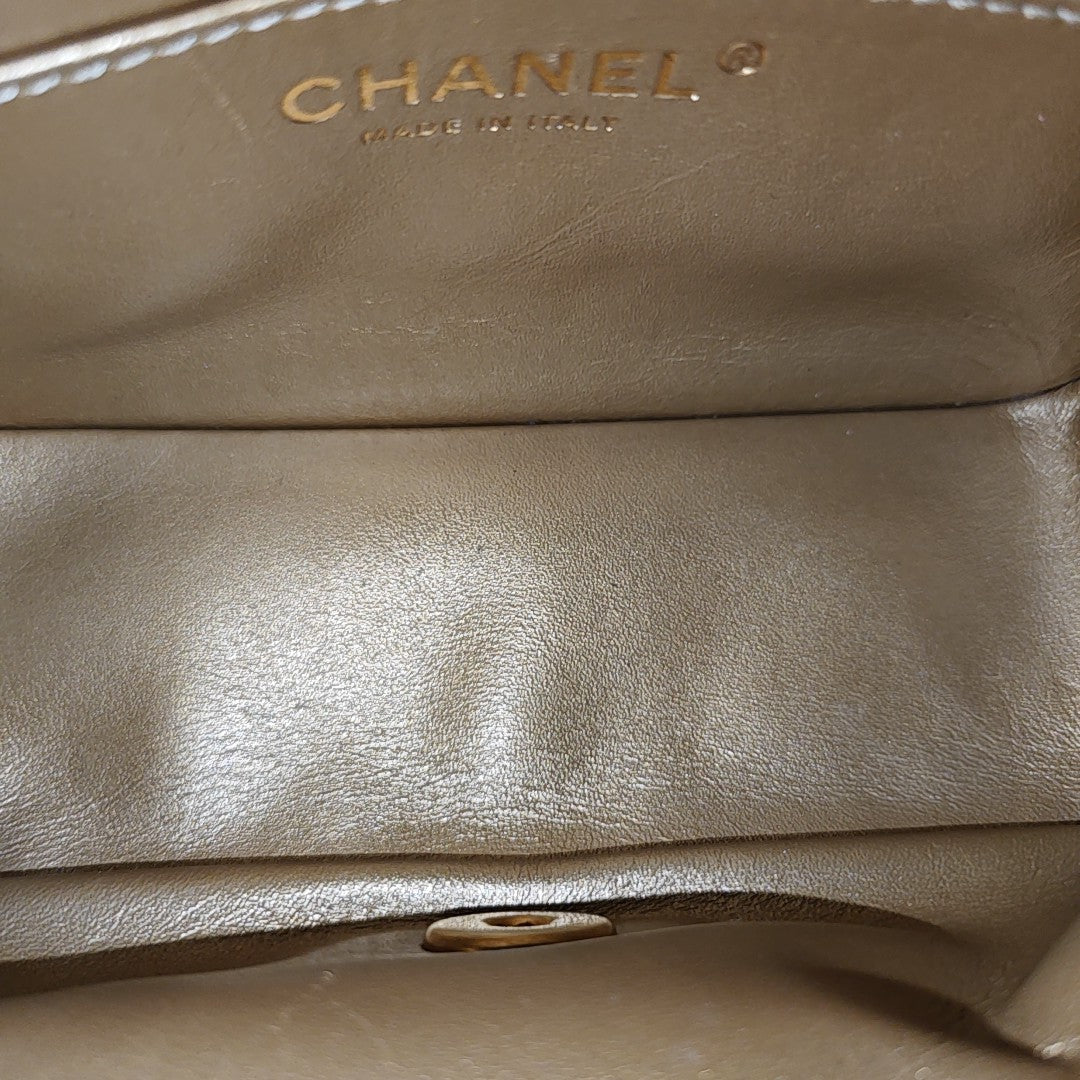 CLASSIC FLAP Mini Quilted Lambskin Black