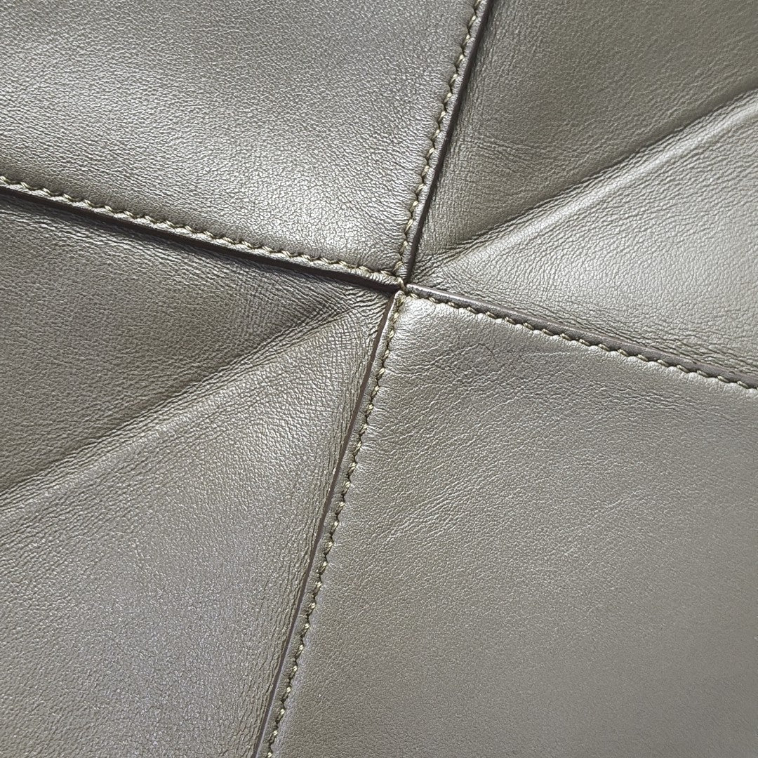 Puzzle Fold Medium Quilted Calfskin Green
