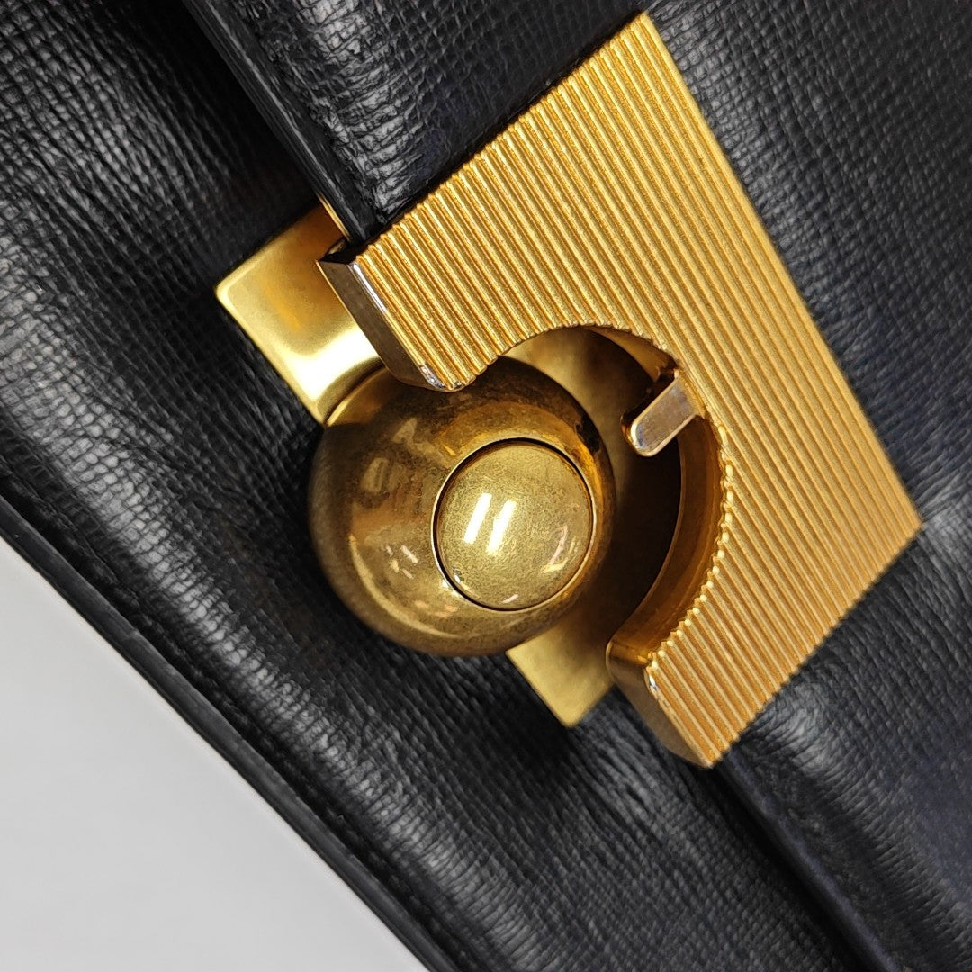BV Classic Calfskin Black