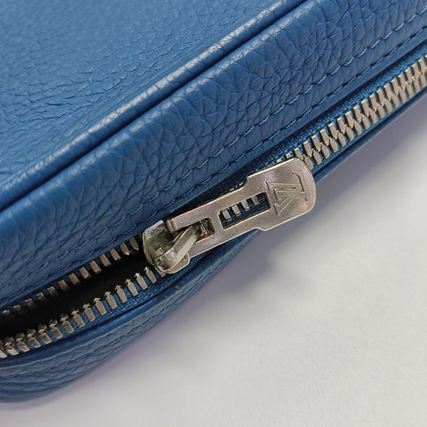 PORTE-DOCUMENTS Calfskin Blue
