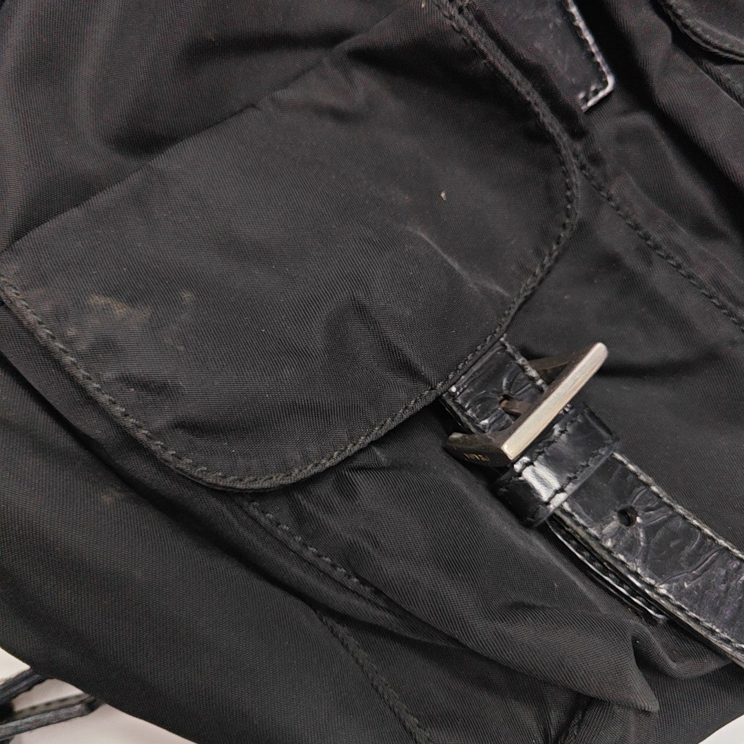 Vela Small Nylon Black