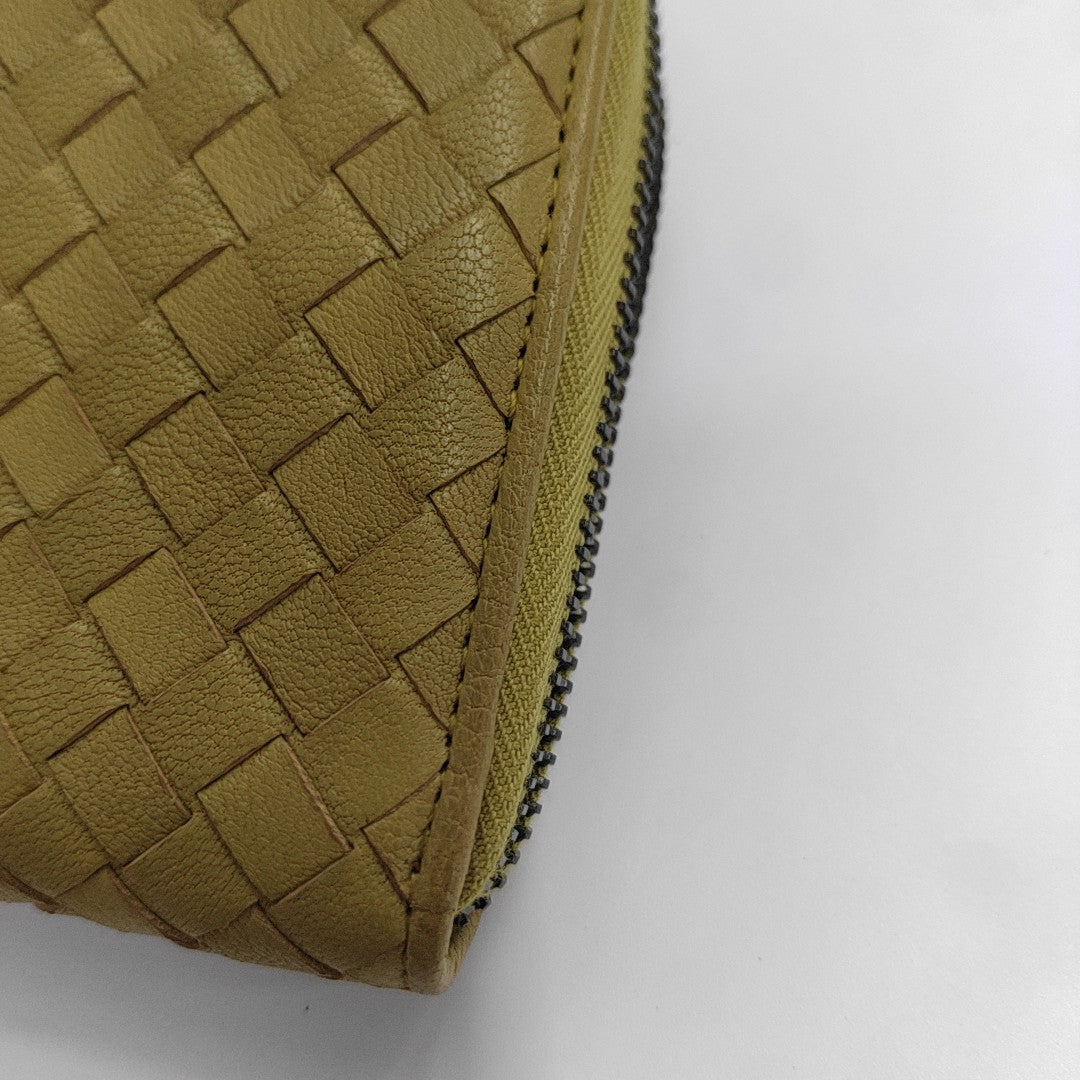 Calfskin Clutch Green