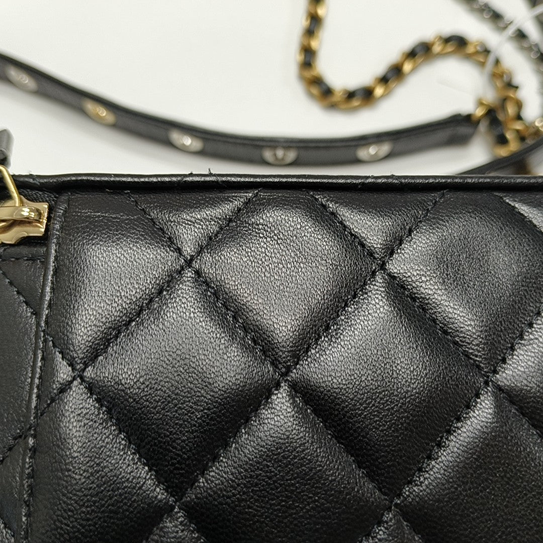 Quilted Lambskin Shoulder Bag Black