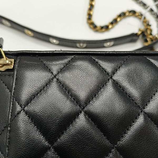 Quilted Lambskin Shoulder Bag Black