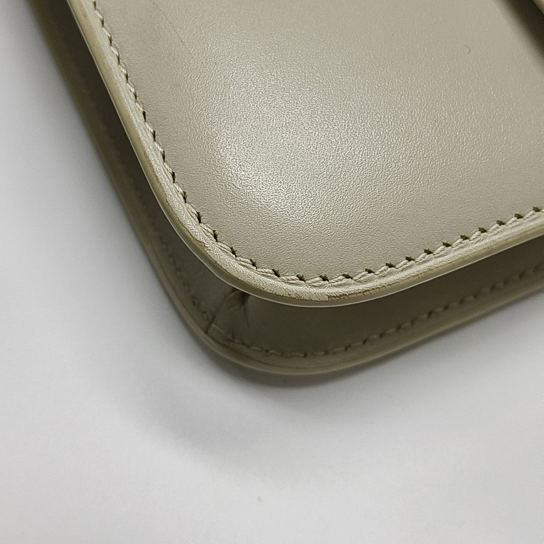 LE CARRÉ Small Calfskin White
