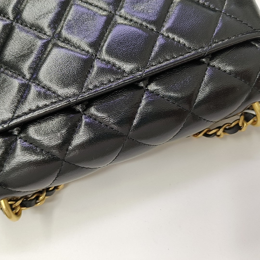 Quilted Lambskin Shoulder Bag Black
