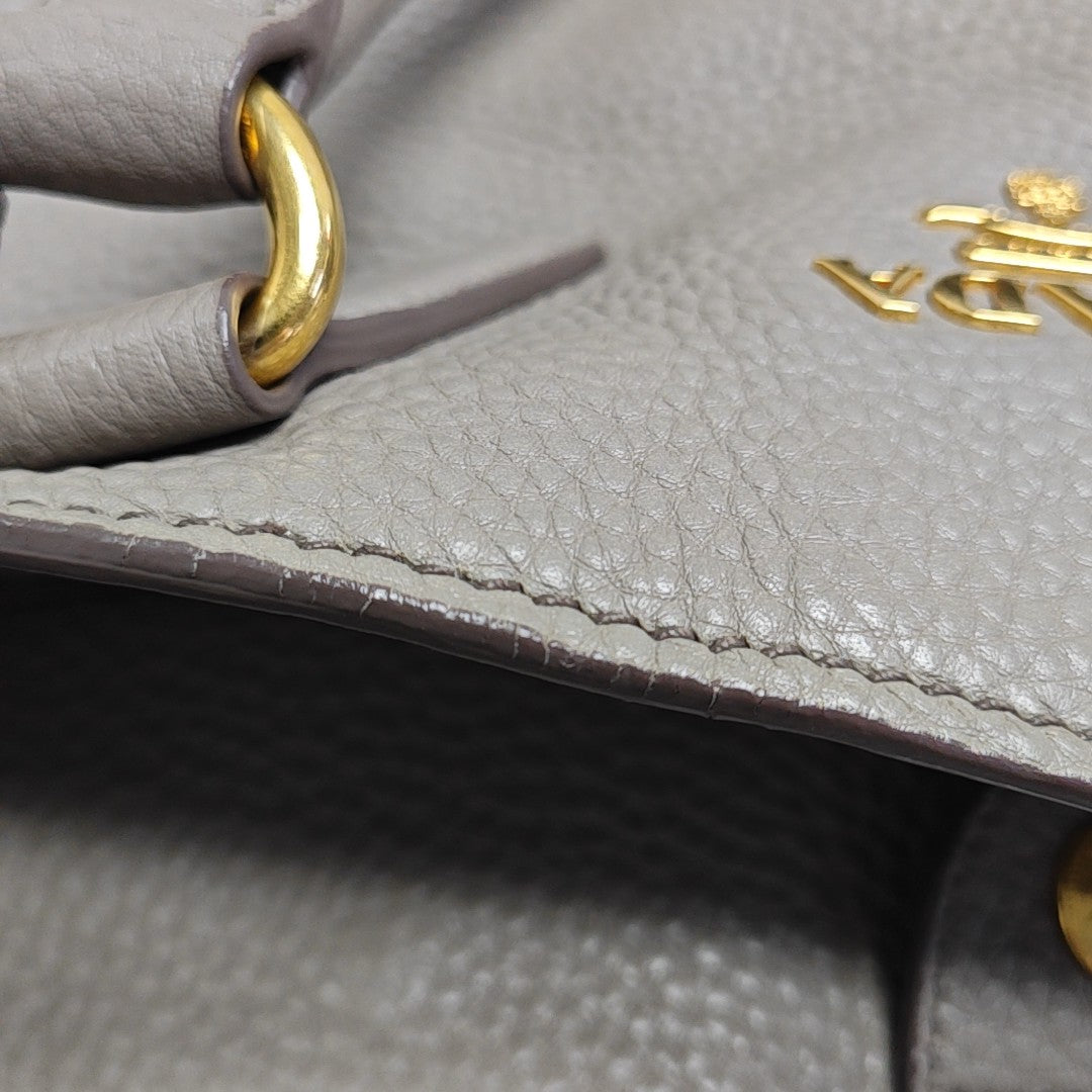 Vitello Calfskin Gray