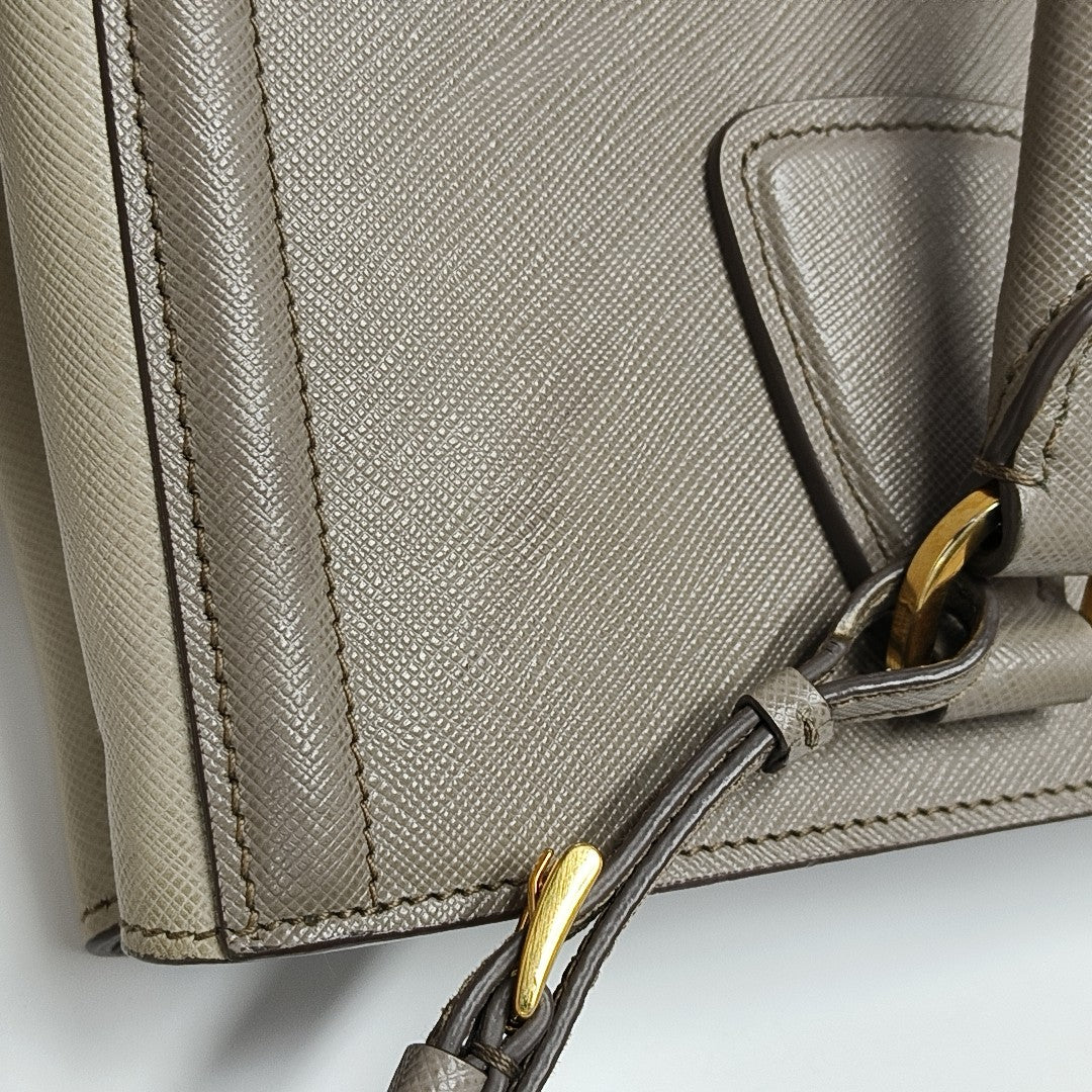 Parabole Calfskin Gray