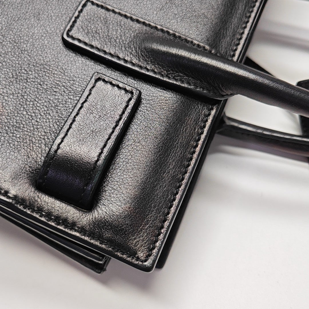 SAC DE JOUR Nano Calfskin Black