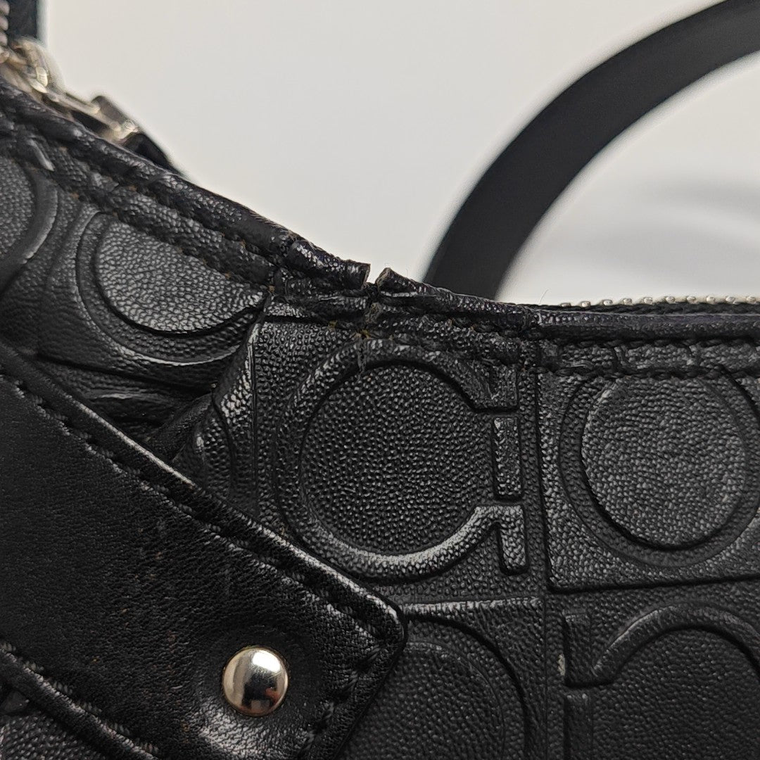 Gancini Leather Black