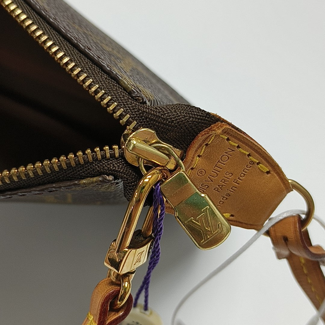 ACCESSOIRES Monogram Coated Canvas Brown