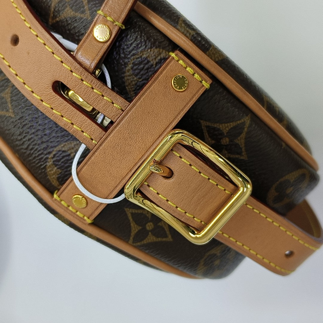 BOITE CHAPEAU PM Monogram Coated Canvas Brown