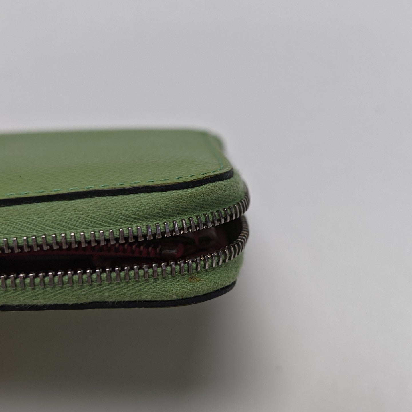 Silk'in Epsom Green Wallet