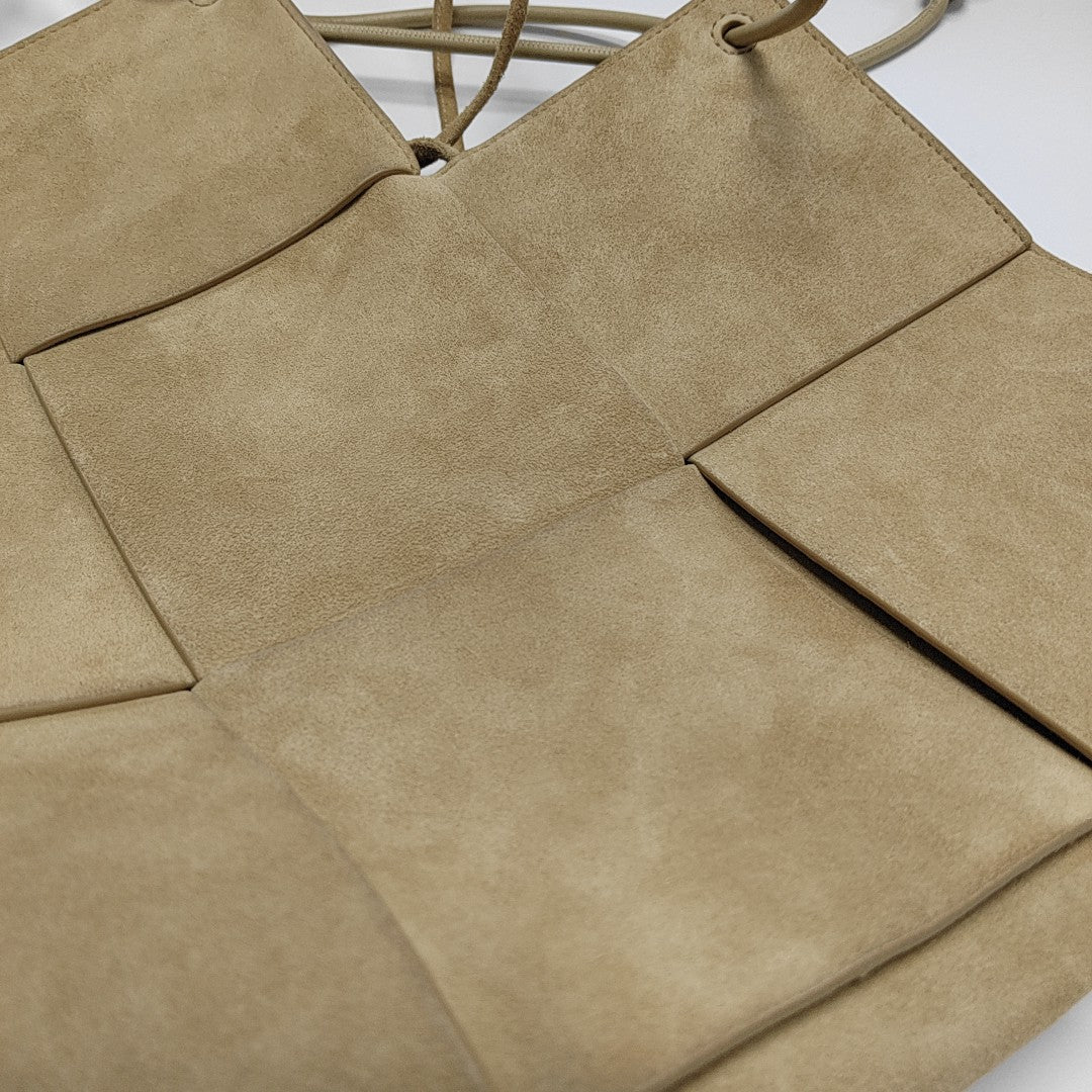 Calfskin Tote Bag Brown
