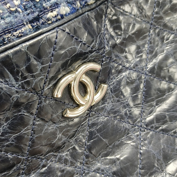 Quilted Calfskin Shoulder Bag Blue