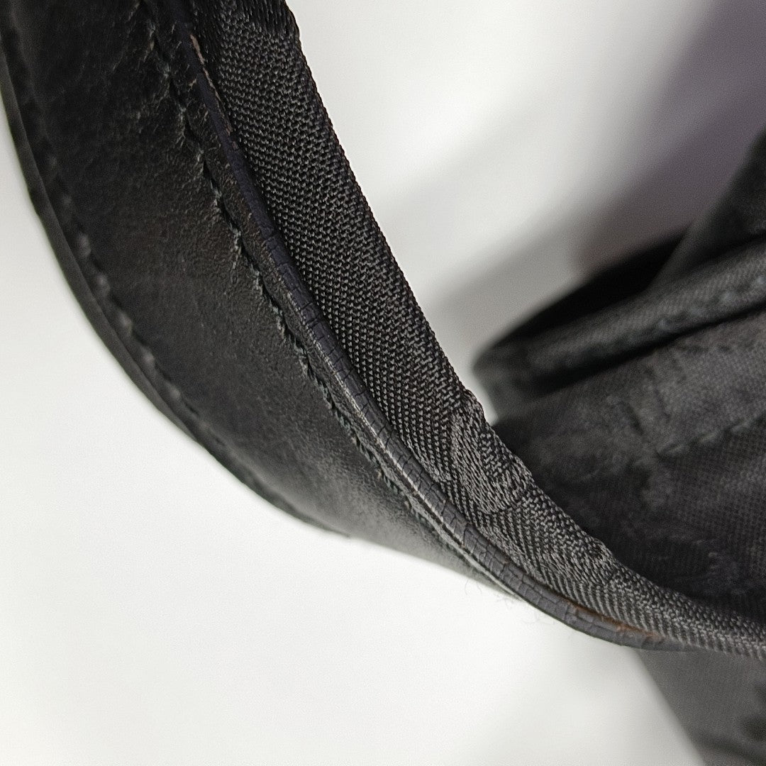Monogram Canvas Black