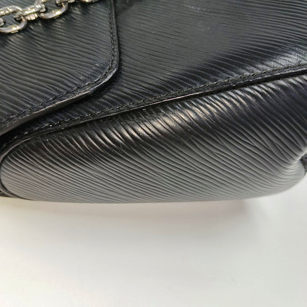 Authenticated pre-owned  TWIST PM Epi Black - Shoulder Bag at Looply