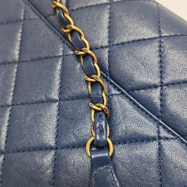 BEAUTY LOCK Quilted Calfskin Blue