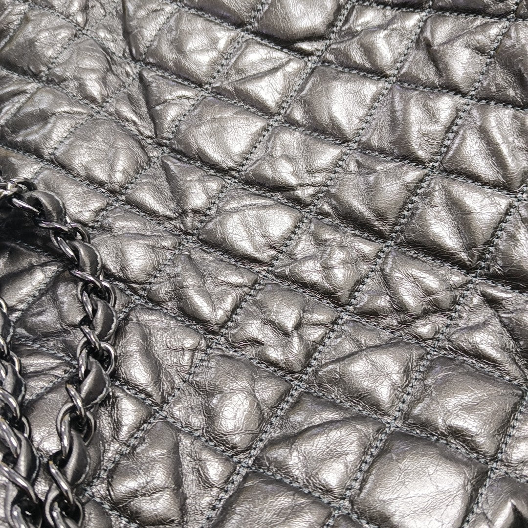 CHAIN ME Quilted Calfskin Gray