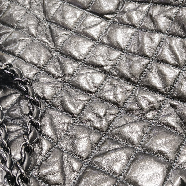 CHAIN ME Quilted Calfskin Gray