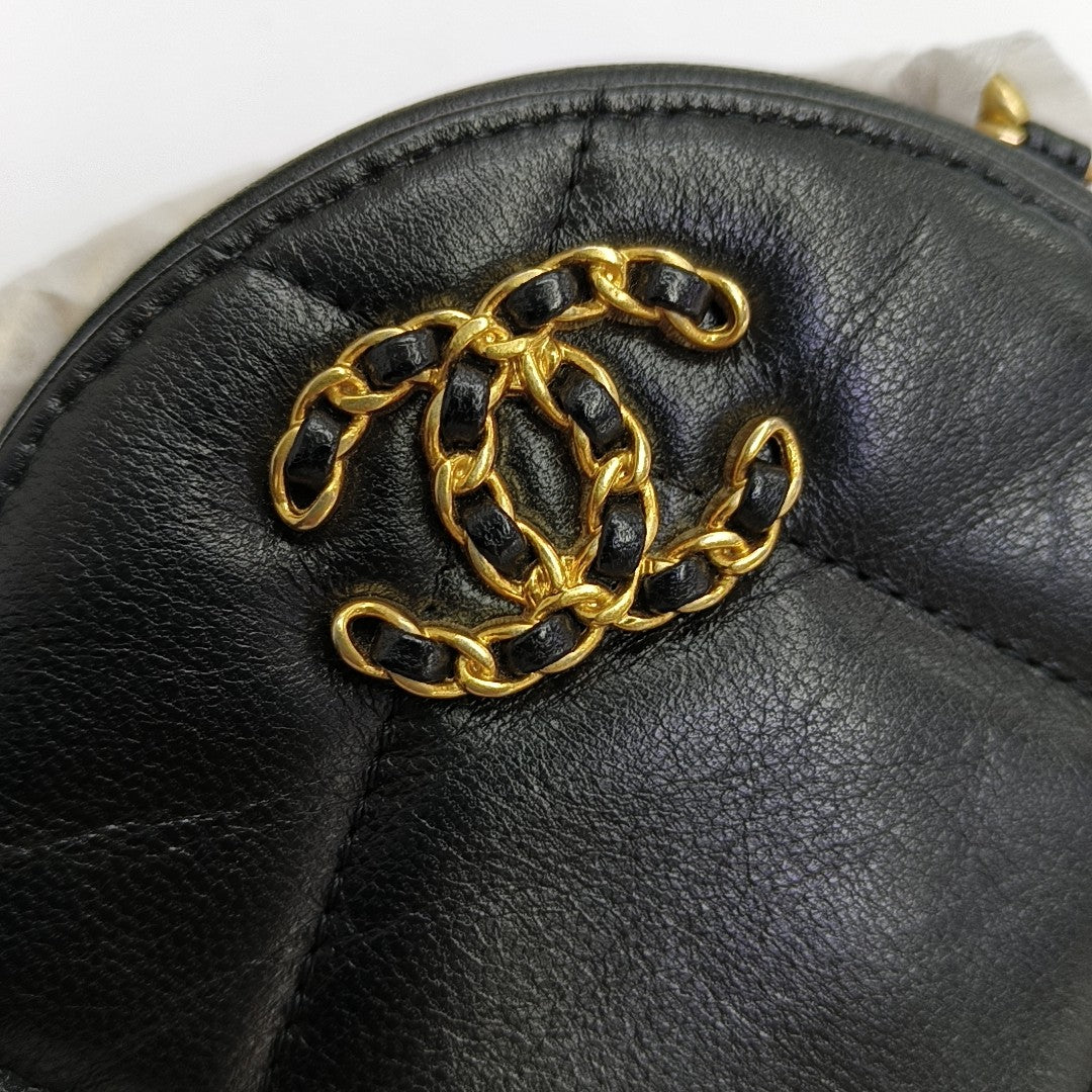 CHANEL 19 Small Quilted Lambskin Black
