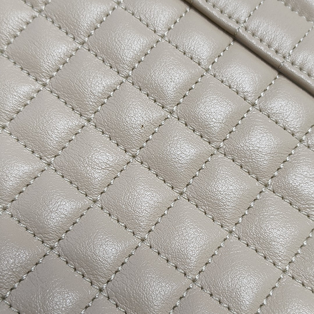 C Medium Quilted Calfskin Beige