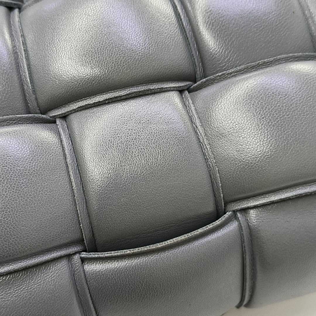 Cassette Medium Lambskin Gray