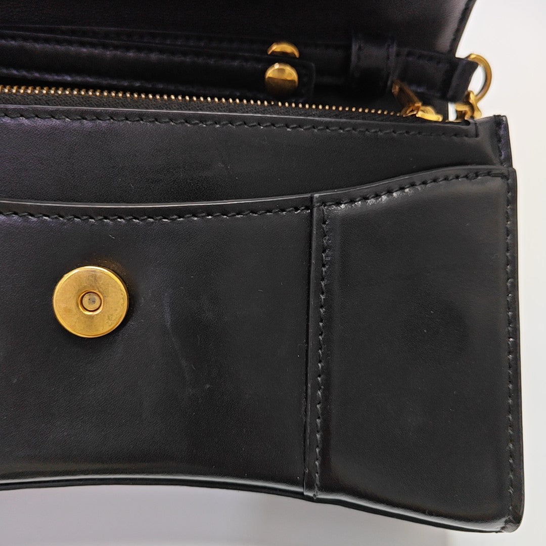 Hourglass Wallet On Chain Mini Calfskin Black