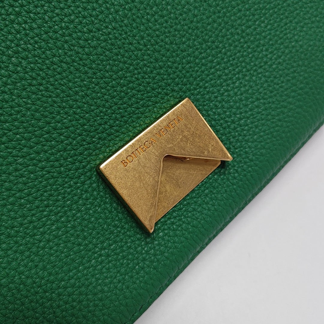 Mount Calfskin Green