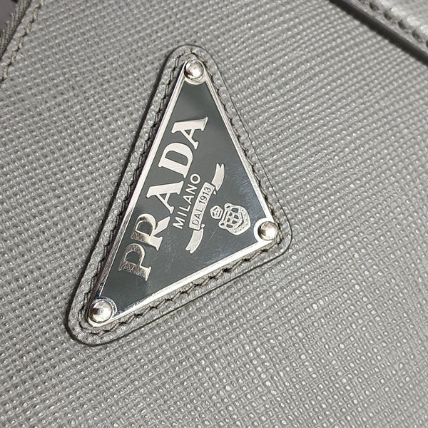 Galleria Large Saffiano Calfskin Gray