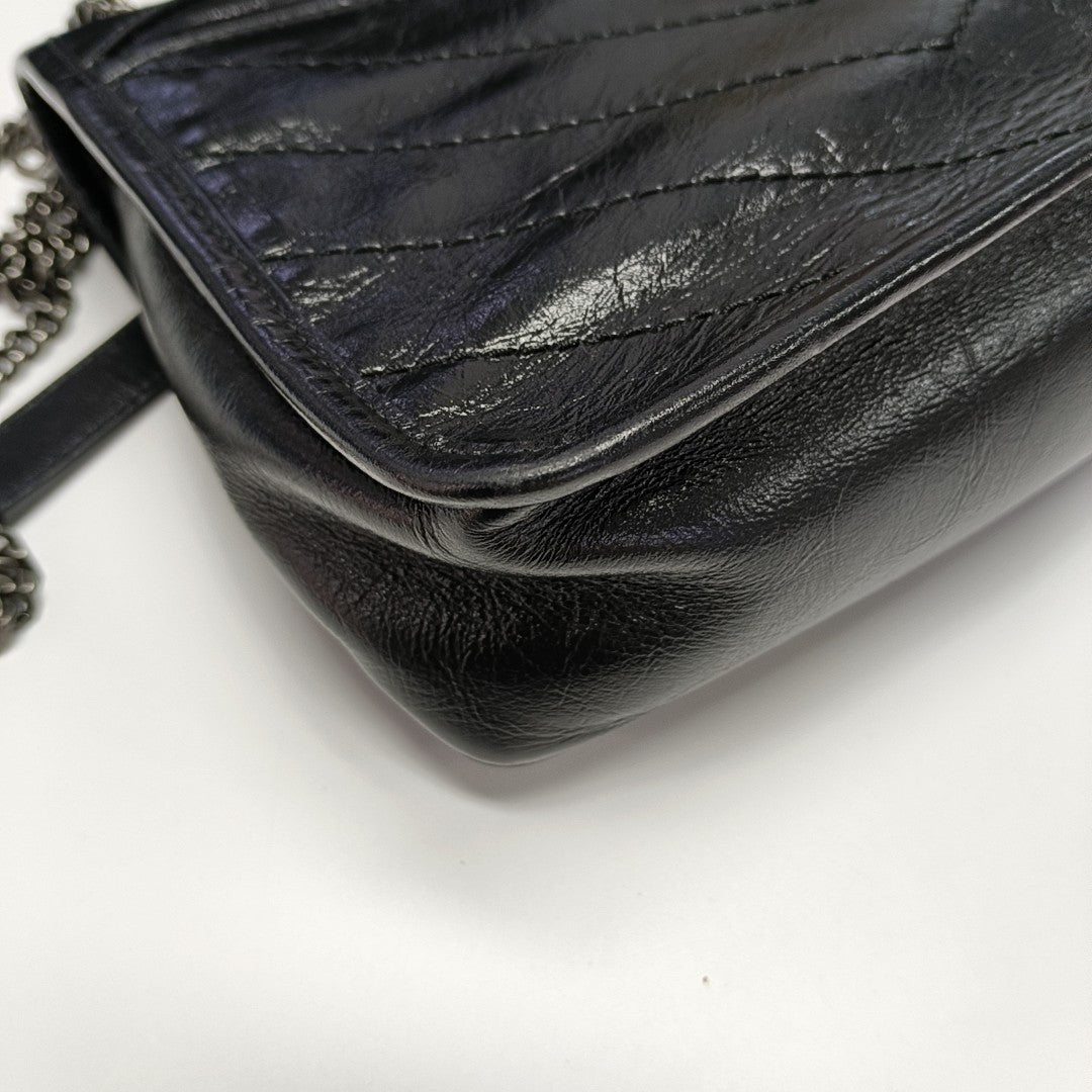 NIKI Small Chevron Calfskin Black