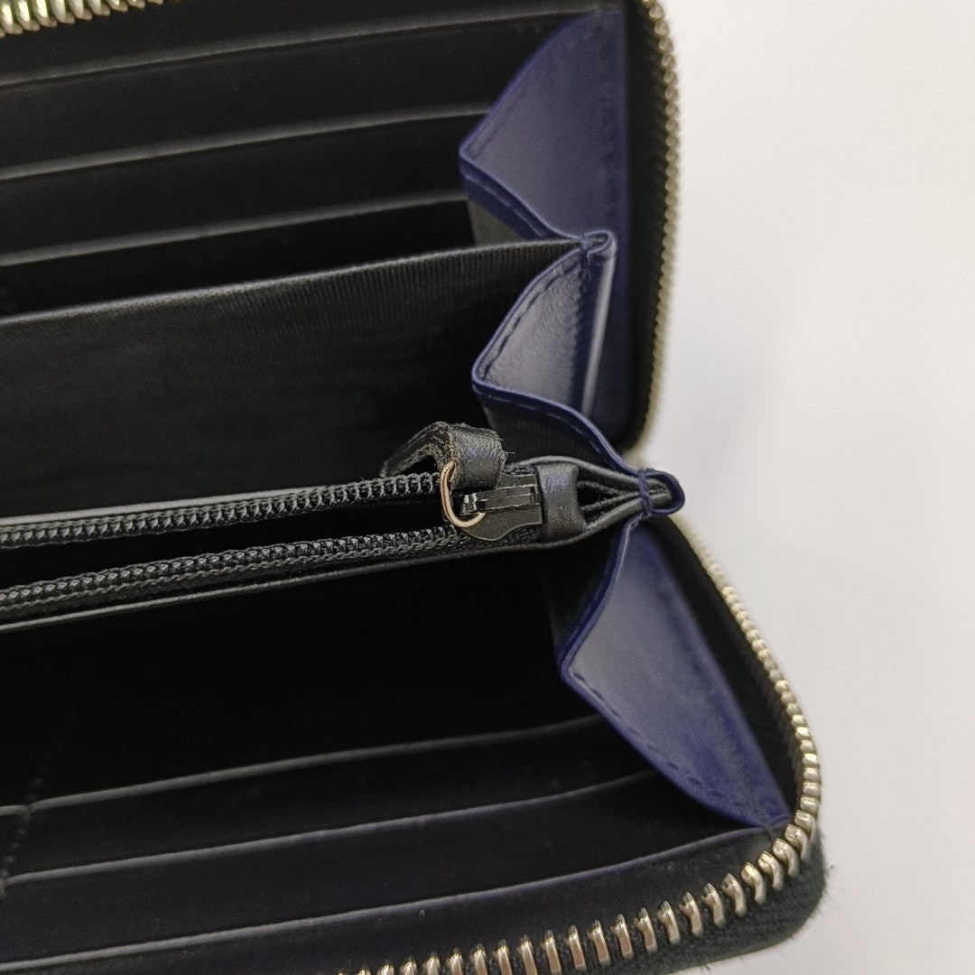 Swing Calfskin Black Wallet