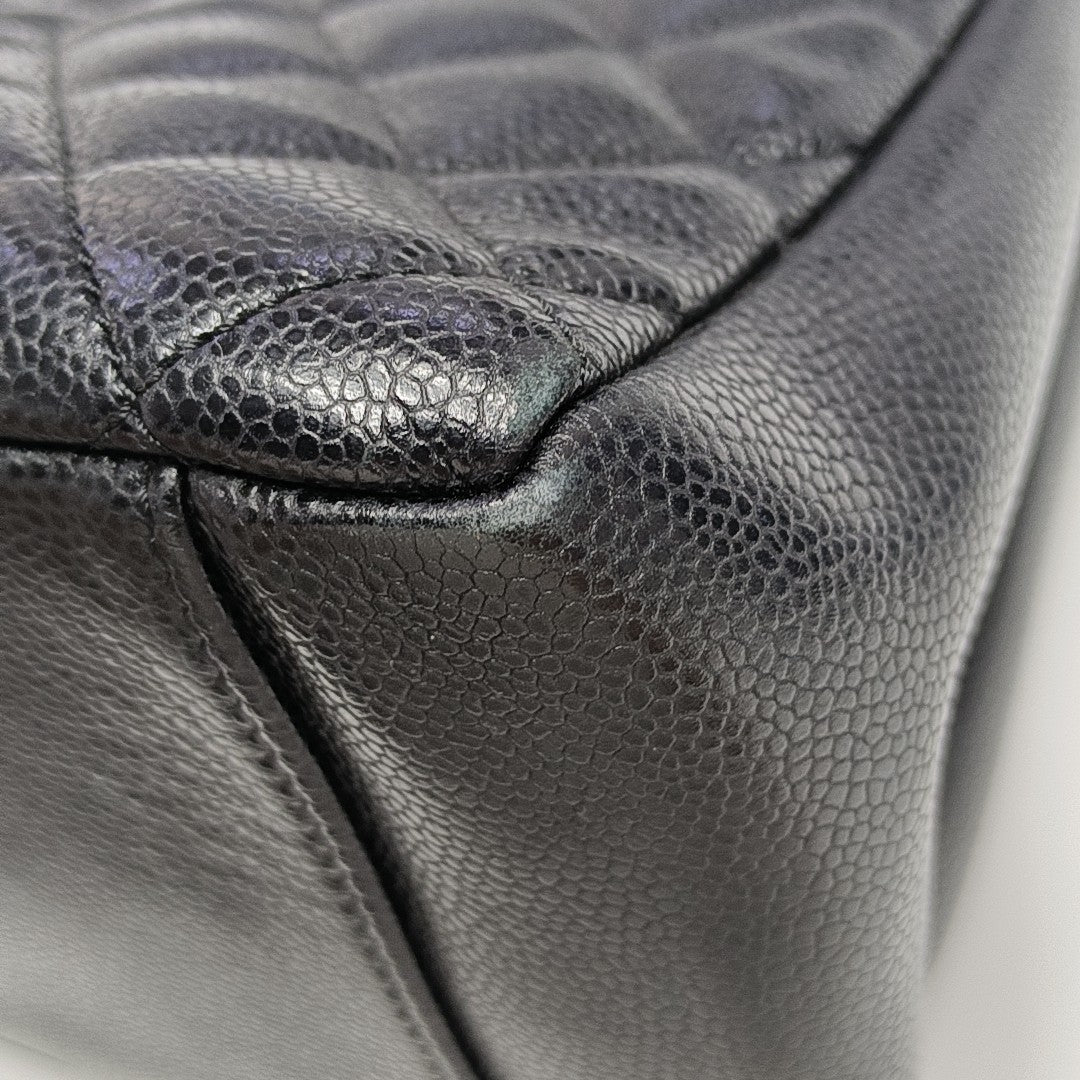 CHANEL GST Large Quilted Grained Calfskin Black