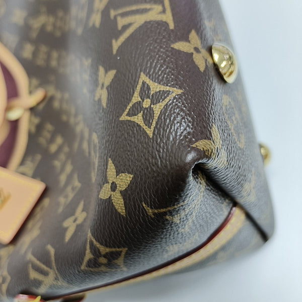 CARRYALL PM Monogram Coated Canvas Brown