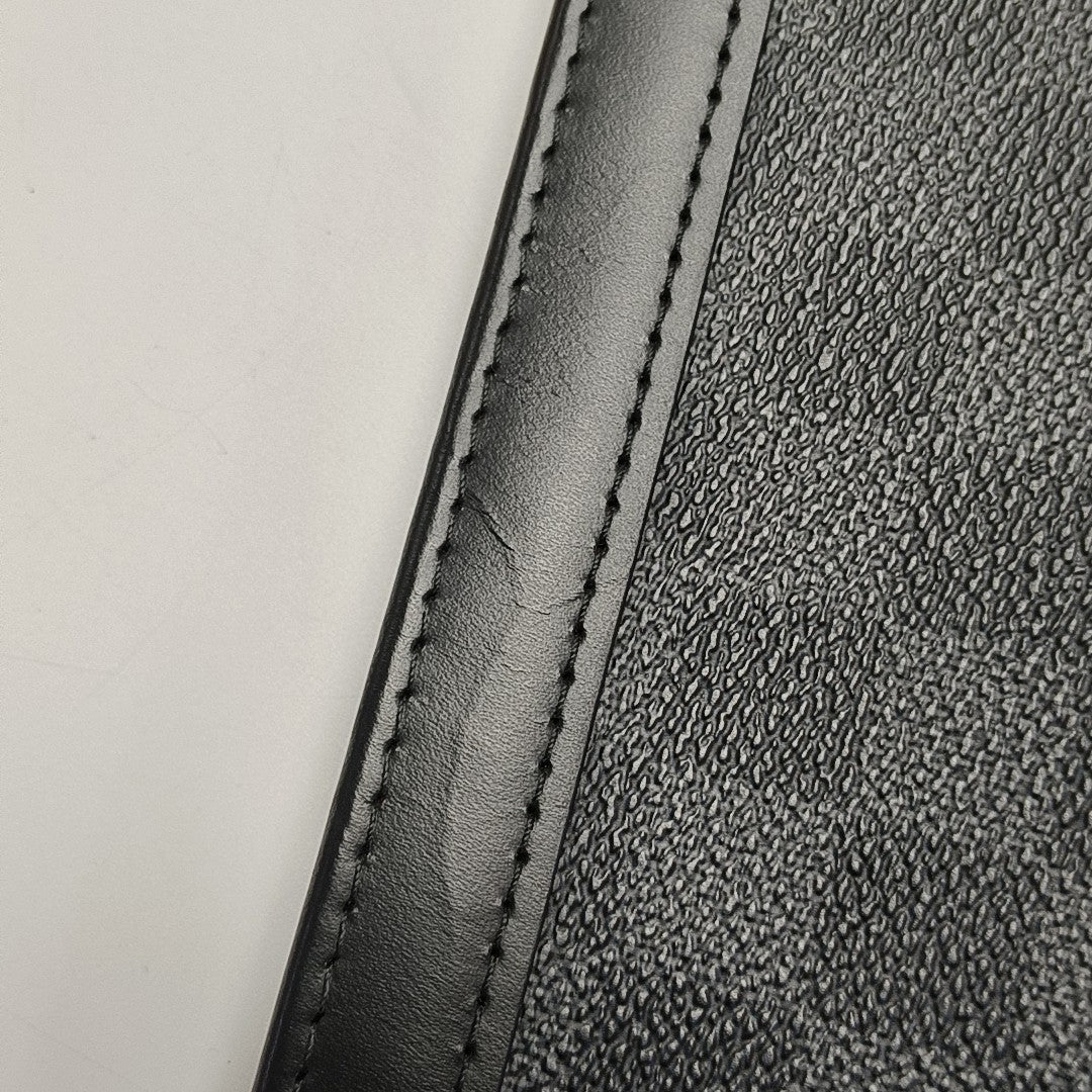 Pochette Voyag MM Damier Graphite Coated Canvas Gray
