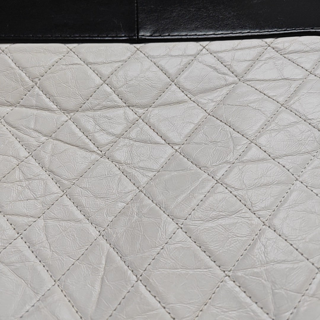 GABRIELLE Large Quilted Calfskin White
