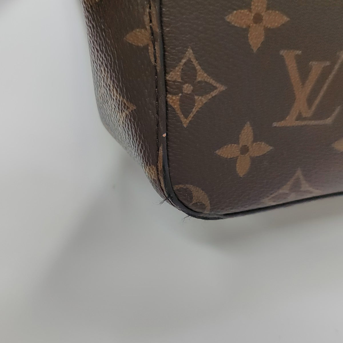 NÉONOÉ MM Monogram Coated Canvas Brown