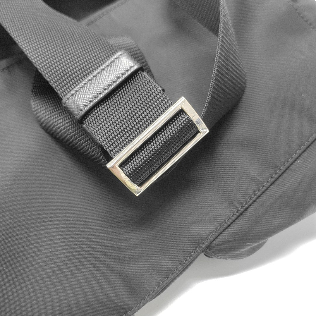 Re-Nylon Medium Nylon Black