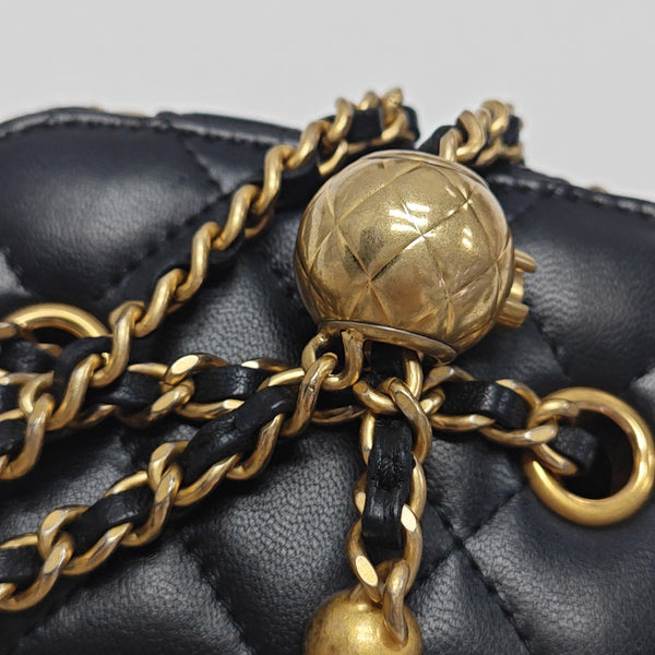 VANITY CASE Mini Quilted Lambskin Black