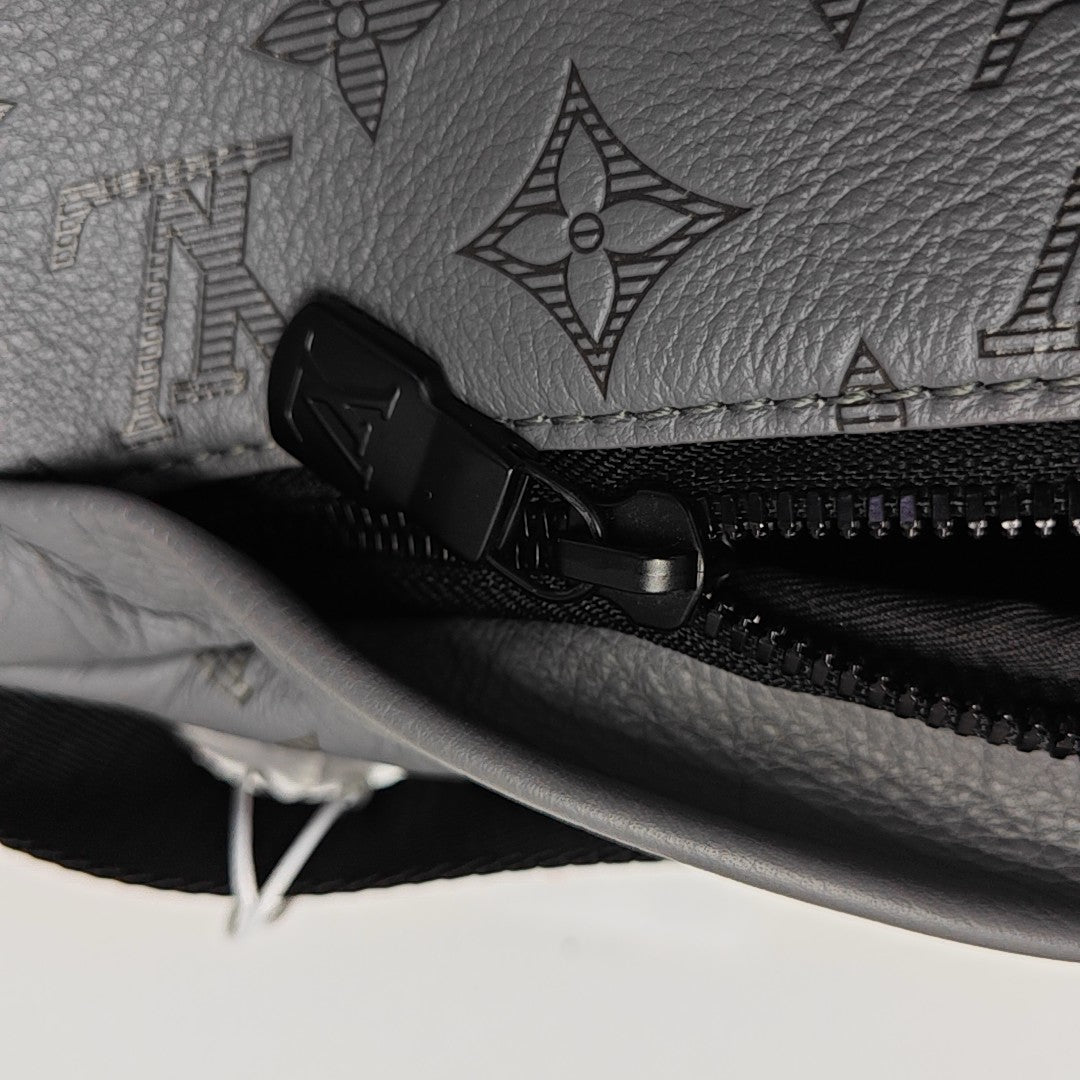 DISCOVERY PM Calfskin Gray