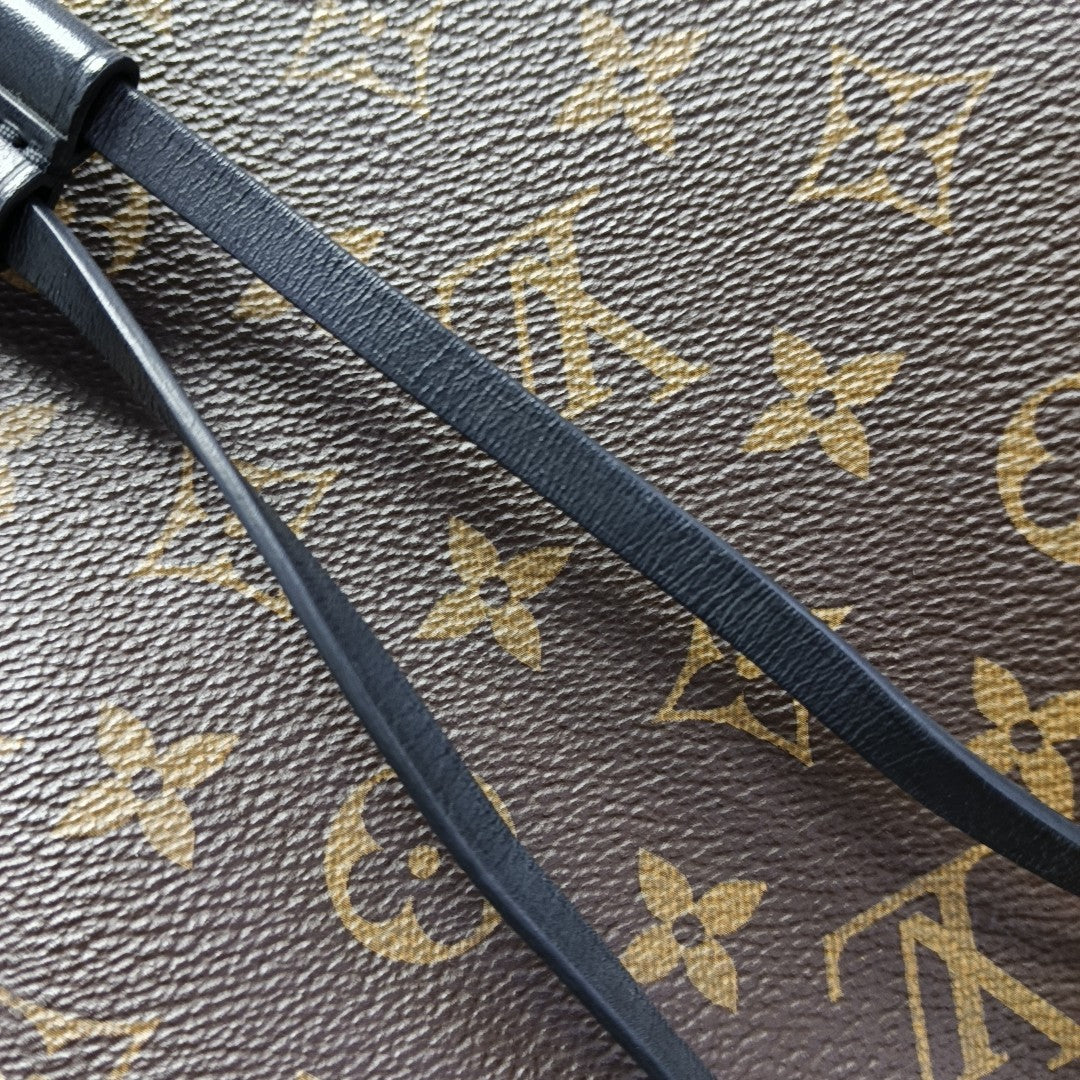 NÉONOÉ MM Monogram Coated Canvas Brown