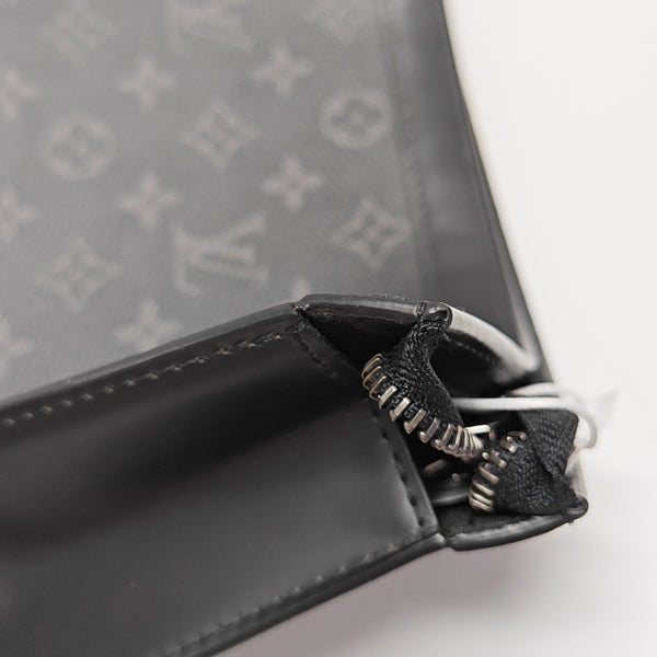 Pochette Voyag MM Monogram Coated Canvas Black