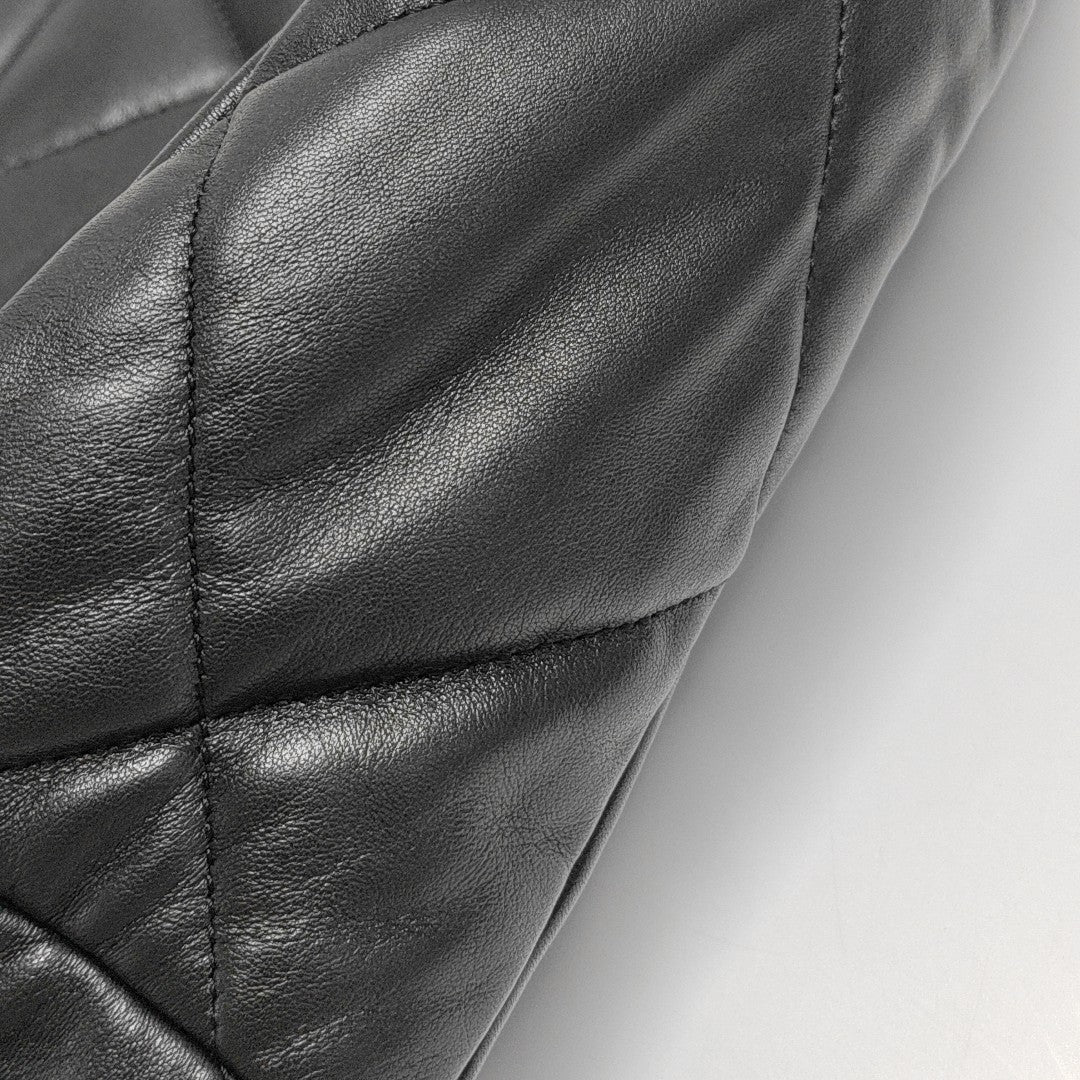 CHANEL 19 Maxi Quilted Lambskin Black