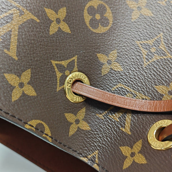 NÉONOÉ MM Monogram Coated Canvas Brown