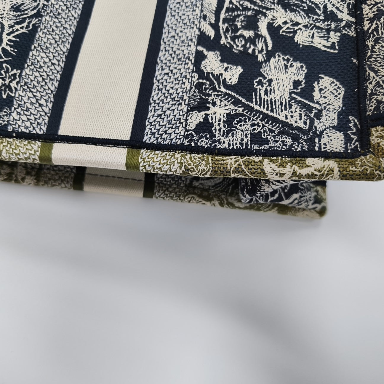 Book Tote Medium Fabric Blue