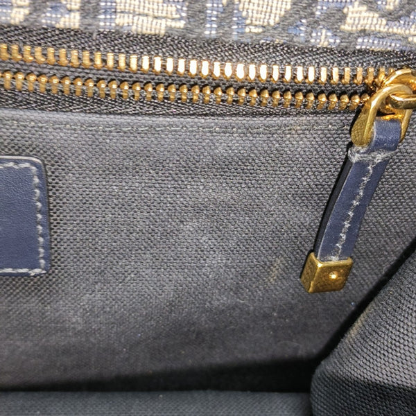 30 Montaigne Oblique Canvas Blue