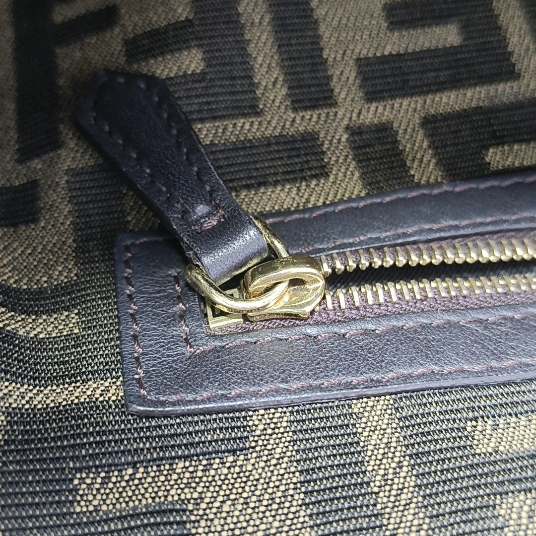 Baguette Medium Canvas Brown
