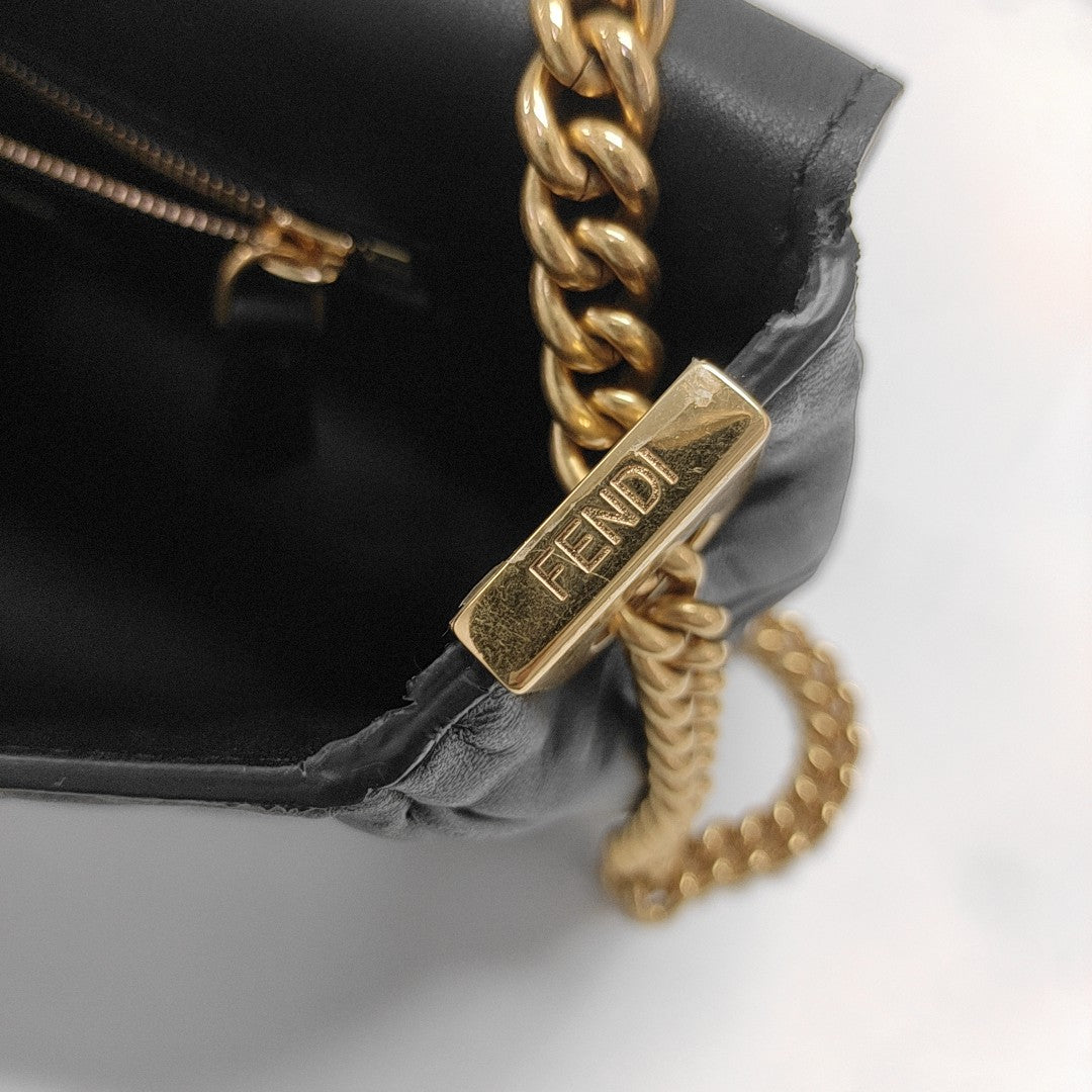 Baguette Medium Lambskin Black