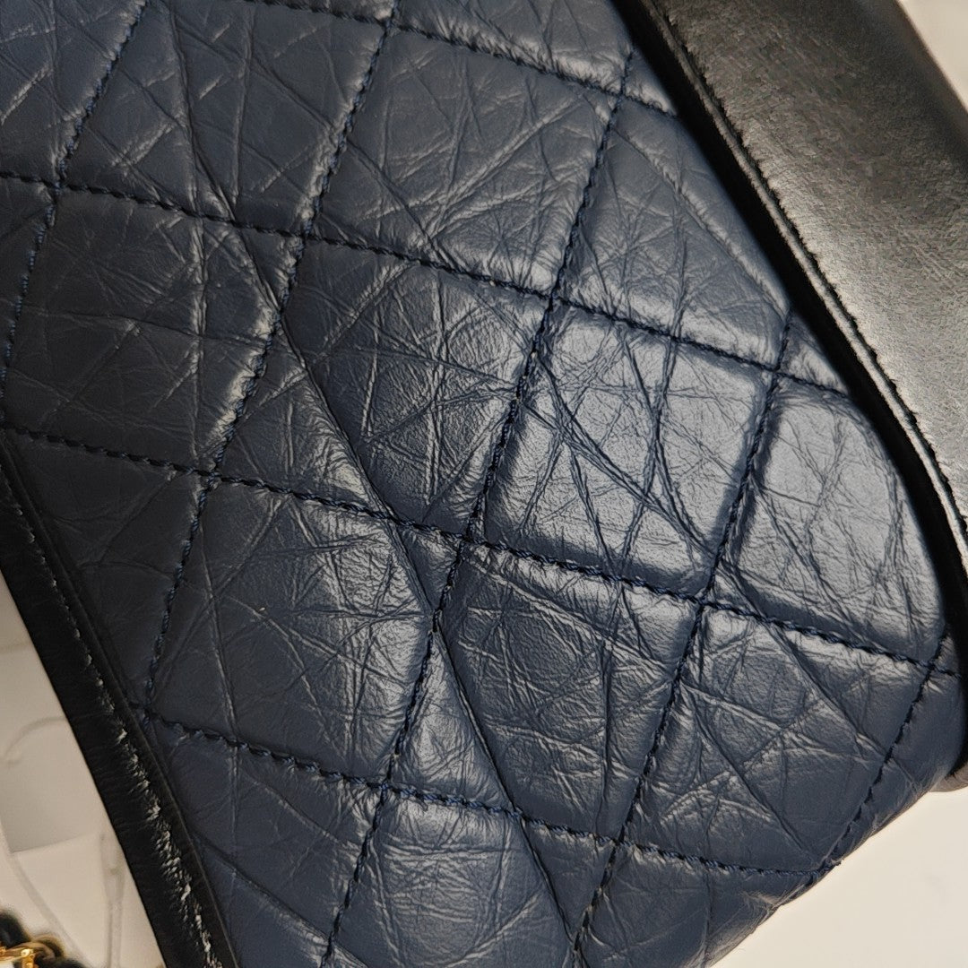 GABRIELLE Small Quilted Calfskin Blue